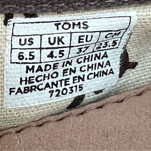 Toms Classic Slip On Canvas Shoe Canvas 6.5 (women’s) color: Ash grey/beige - Picture 10 of 12